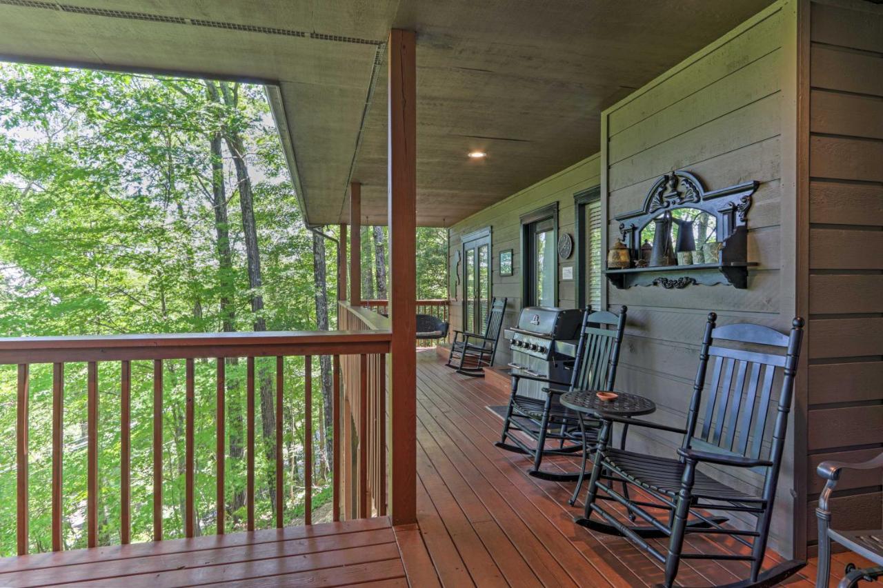 Eclectic Cabin With Hot Tub 1 Mi To Ober Gatlinburg Exteriör bild