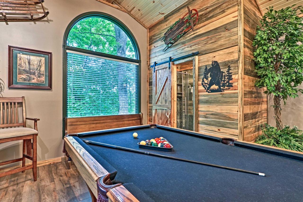 Eclectic Cabin With Hot Tub 1 Mi To Ober Gatlinburg Exteriör bild