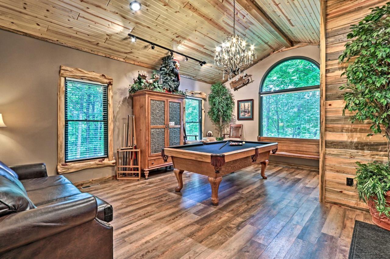 Eclectic Cabin With Hot Tub 1 Mi To Ober Gatlinburg Exteriör bild