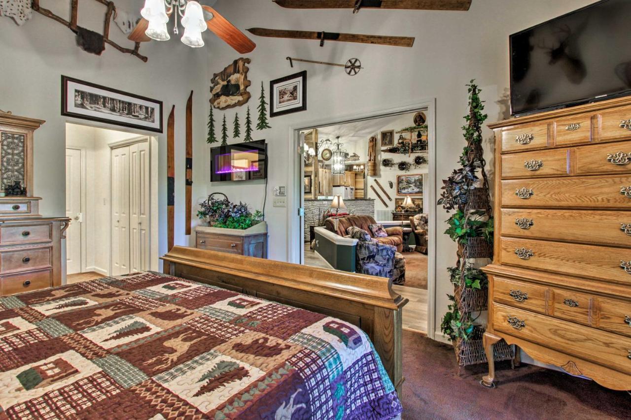 Eclectic Cabin With Hot Tub 1 Mi To Ober Gatlinburg Exteriör bild